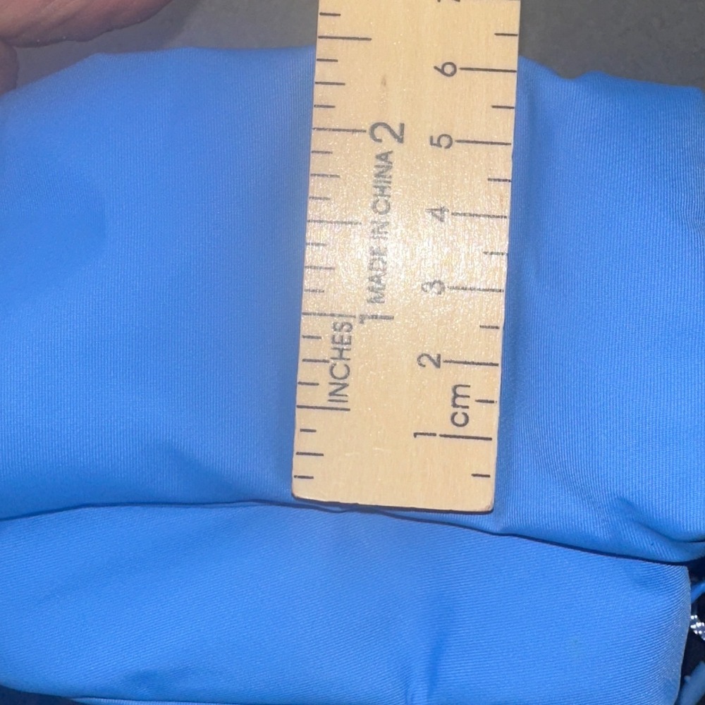 Lululemon Water Bottle Crossbody Bag Blue Adjustable Strap Zipper Pocket - Picture 12 of 12